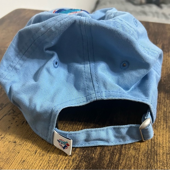 Baby Blue Toronto Blue Jays Baseball Cap - Picture 3 of 7